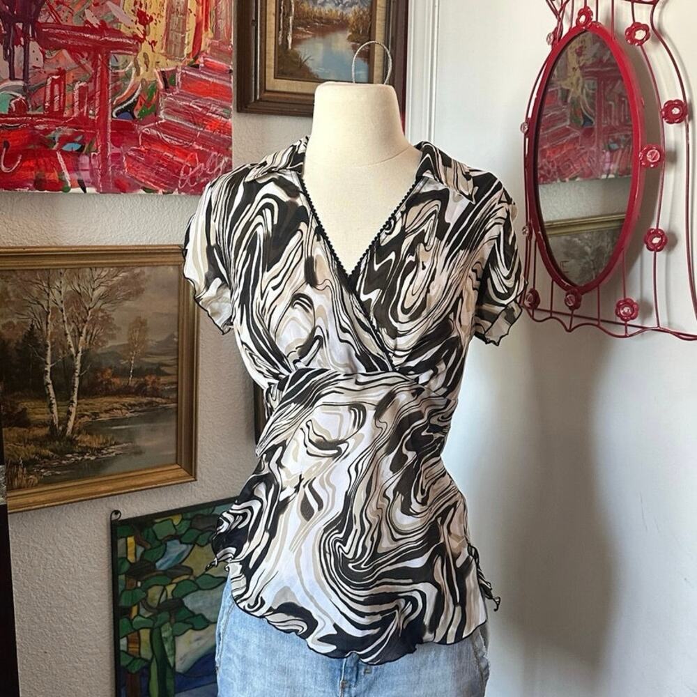 blue diamond black white brown swirl blouse
